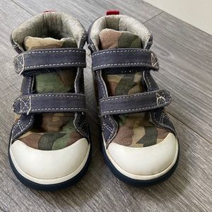 See Kai Run high top sneakers, toddler size 8 , camo